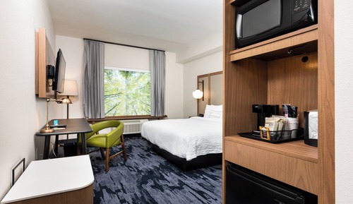 Room, 1 King Bed, Accessible Bathtub