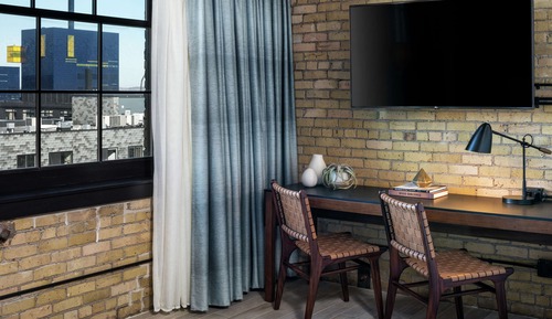 Loft, 1 King Bed (Lofted)