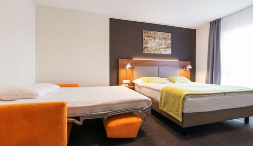 Standard Room, Multiple Beds