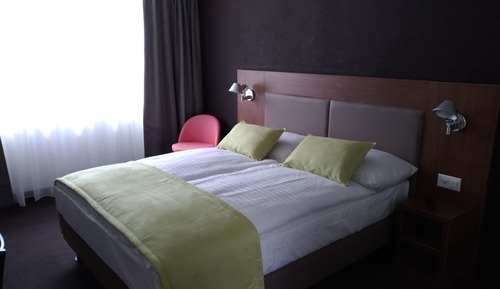 Standard Room, 1 Queen Bed