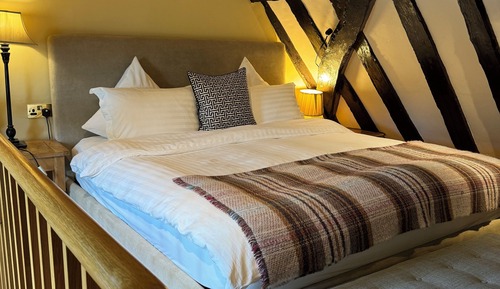 Superior Double Room, 1 Queen Bed, Non Smoking, Ensuite