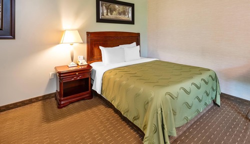 Deluxe Room, 1 Queen Bed, Non Smoking