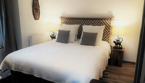 Double Room (Livingstone)