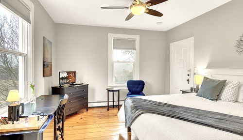 Deluxe Room (2nd Floor)