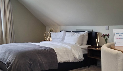 Luxury Quadruple Room, Private Bathroom, Garden View