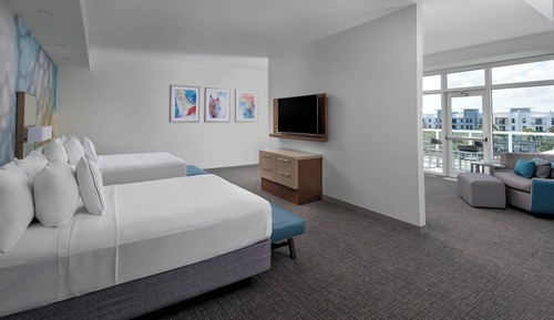 Suite, Multiple Beds, Balcony