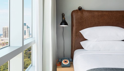 Room, 1 Queen Bed, River View