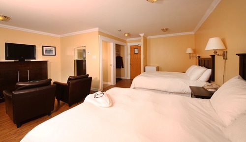 Family Room, Non Smoking, Partial Ocean View