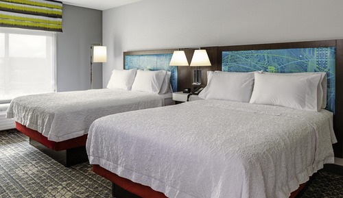 Studio, 2 Queen Beds, Refrigerator & Microwave (Wet bar)