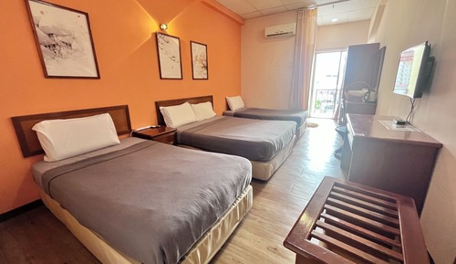 Family Room, Balcony