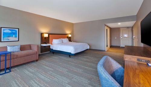 Room, 1 King Bed, Refrigerator & Microwave, Bay View