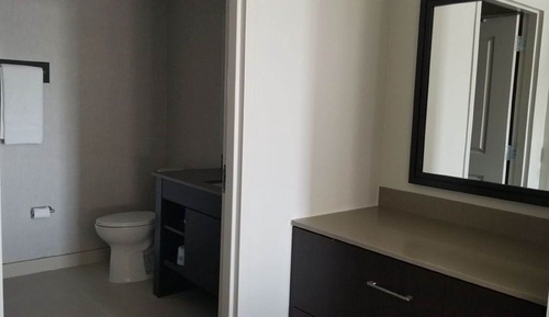 Studio, 1 King Bed, Bay View