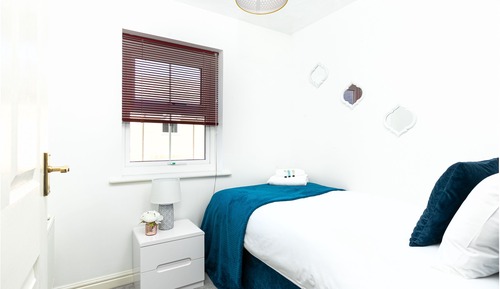 Superior House, Private Bathroom, Garden View (KVM - Whitebeam House)