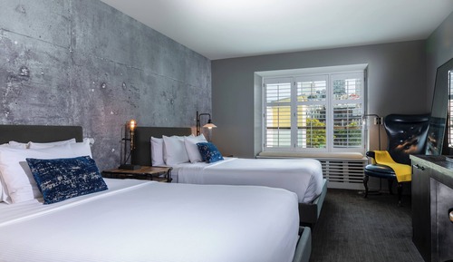Room, 2 Queen Beds (View)