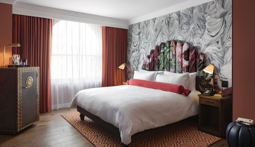 Classic Room, 1 King Bed