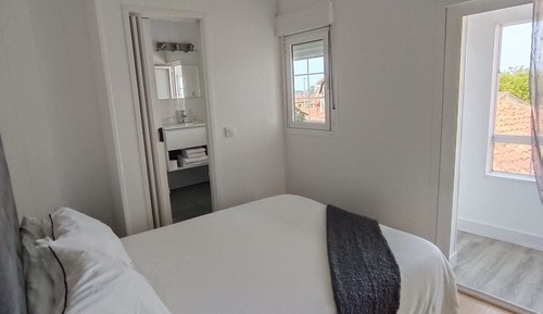 Basic Double Room, Ensuite