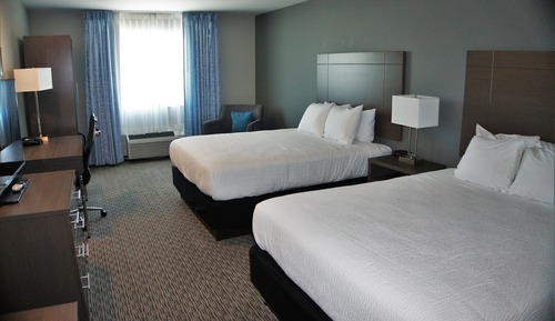 Room, 2 Queen Beds, Accessible (Accessible Deluxe 2 Queen Bed Room, N)