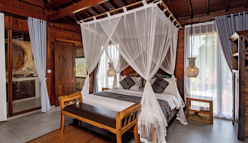 One Bedroom Deluxe with Plunge Pool