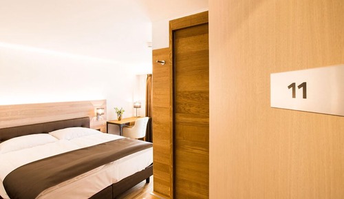 Double Room, Valley View