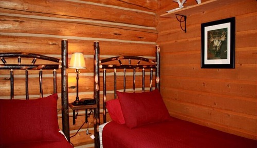 Traditional Cabin, Mountain View