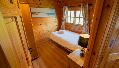 Badgers Rest Log Cabin