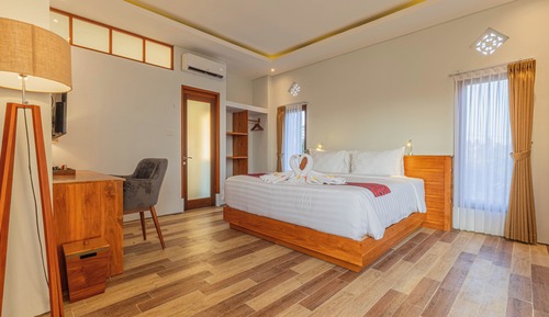 Exclusive Studio Suite