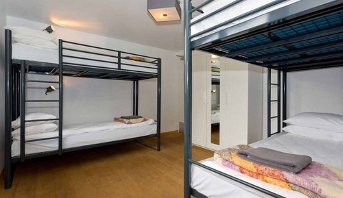 Bed in 4-Bed Mixed Dormitory Room