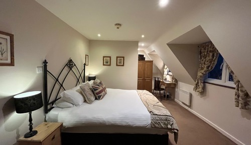 The Forest Park Room