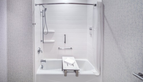 Standard Room, 2 Queen Beds, Accessible, Bathtub (Mobility)