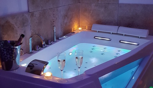Romantic Double Room, Jetted Tub