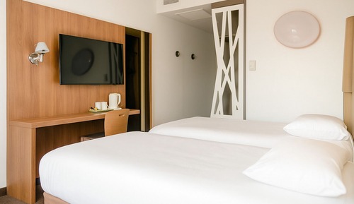 Standard Room, 2 Twin Beds