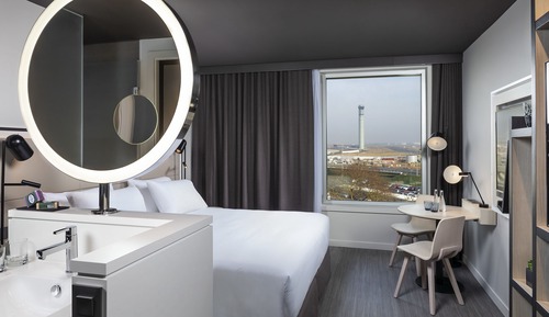The Innside Room Skyline View