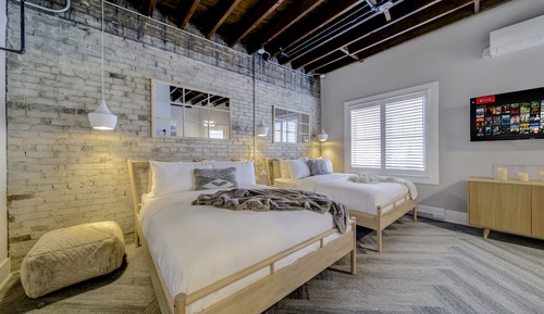 Netflix and Chill Suite