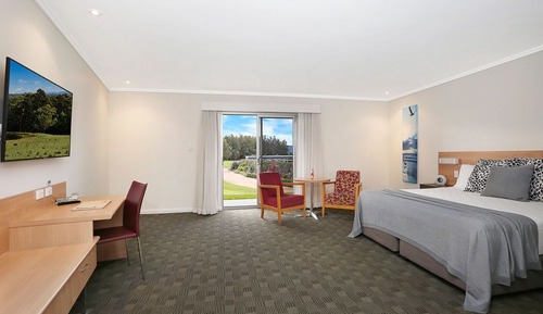 Premier Room, 1 King Bed, Golf View