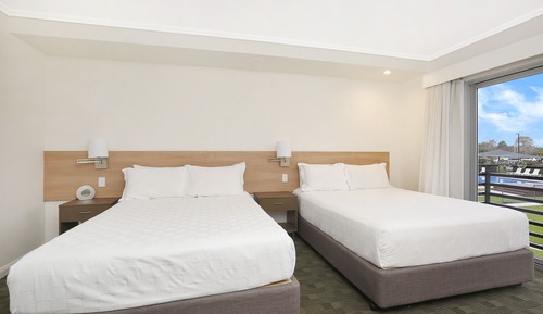 Family Room, 2 Queen Beds, Non Smoking