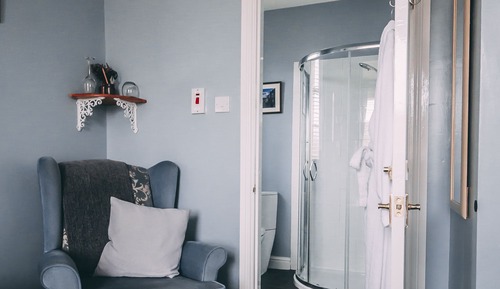 Single Room (Cobbles)