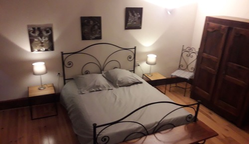 Double Room (Esclarmonde)