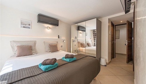 Triple Room, Terrace (Robijn)