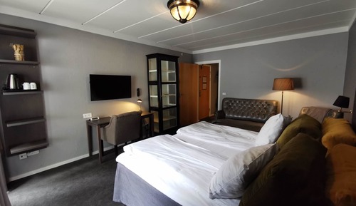 Junior Suite, 1 King Bed