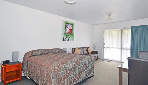 Superior Spacious Studio