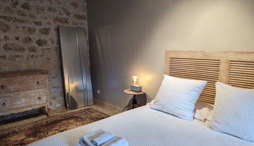 Exclusive House, 3 Bedrooms, Ensuite, Courtyard View