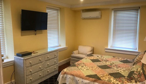 Classic Single Room, 1 Queen Bed