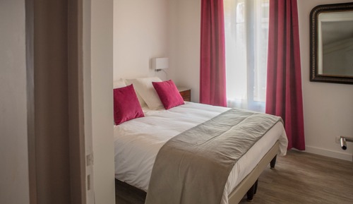 Double Room (Les Lilas)