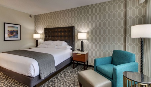 Room, 1 King Bed, Accessible (Upper Floor, Roll-in Shower)