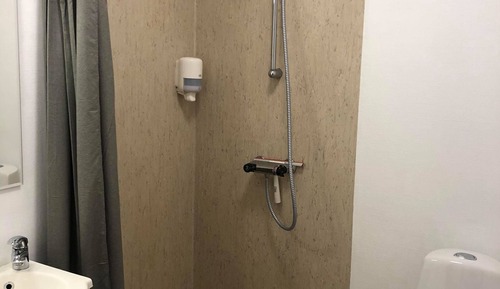 Basic Double Room, 2 Twin Beds