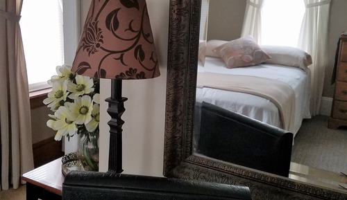 Basic Double Room, 2 Double Beds (Jordan Baker Room)