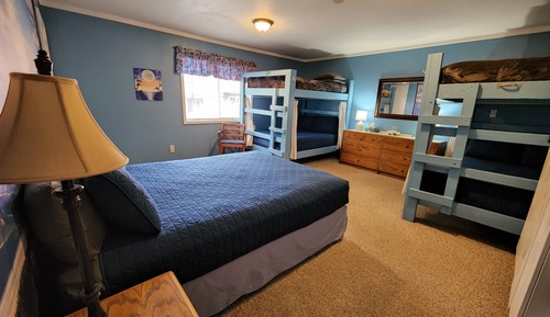 Family Room, Multiple Beds, Non Smoking, Private Bathroom