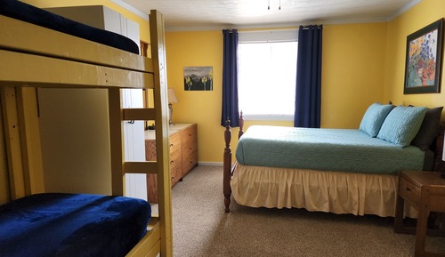 Family Room, Multiple Beds, Non Smoking, Private Bathroom