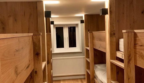 Shared Bunkroom Bed - Shared Bathroom