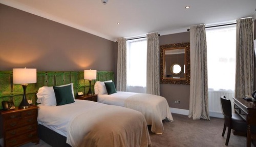 Classic Double or Twin Room